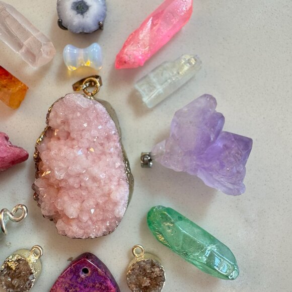 Crystal Druzy and Gemstone Pendant Lot with Moonstone and Amethyst - Picture 5 of 16